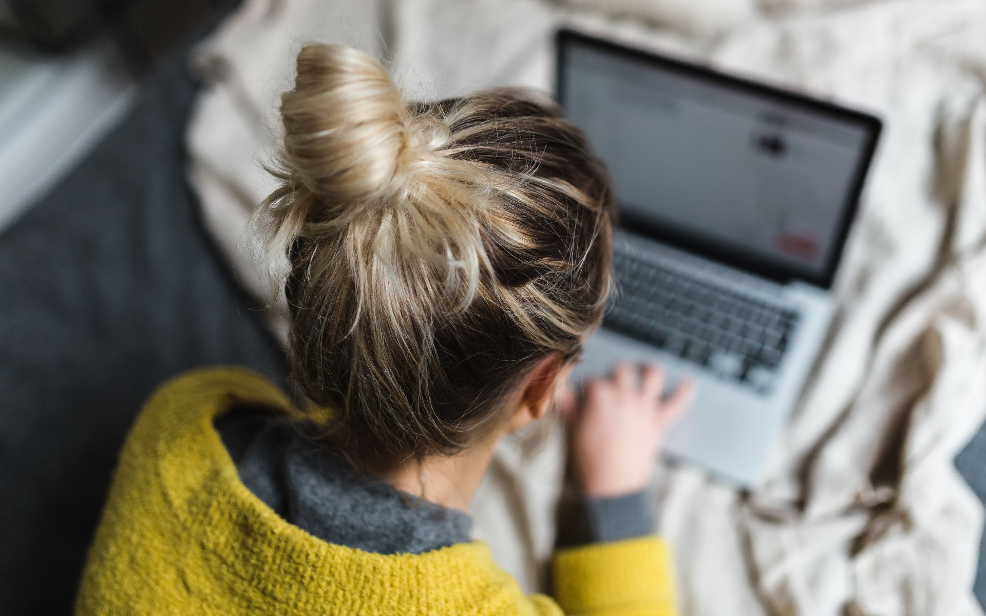 5 Meaningful Ways to Honor Someone You Miss
